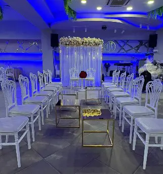 Salon 16